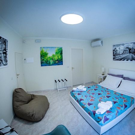 Casa Francesca Hotel Калтаджироне Екстериор снимка